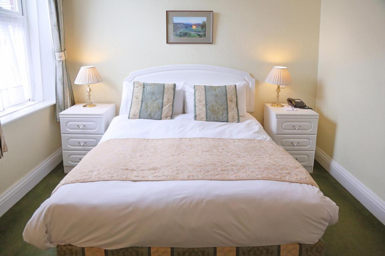Saxonville Hotel ويتبي المظهر الخارجي الصورة