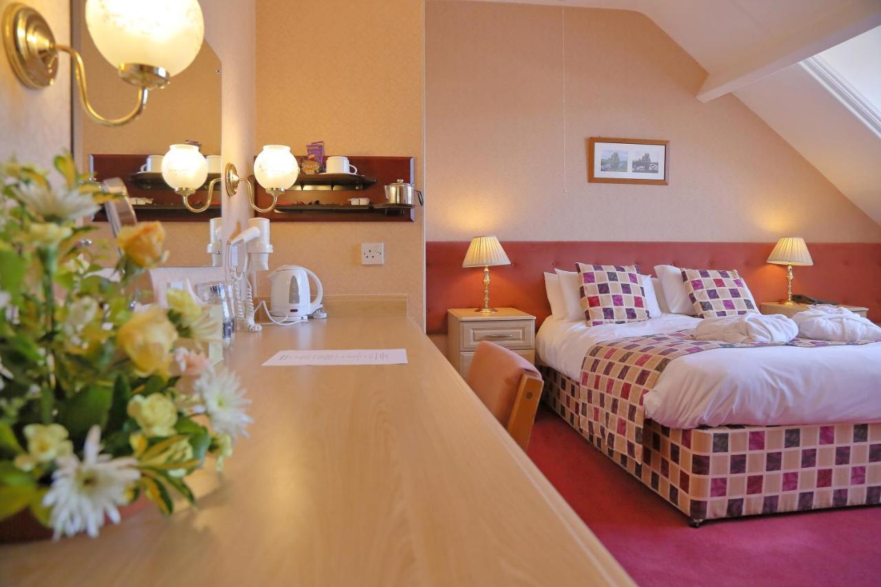 Saxonville Hotel ويتبي المظهر الخارجي الصورة